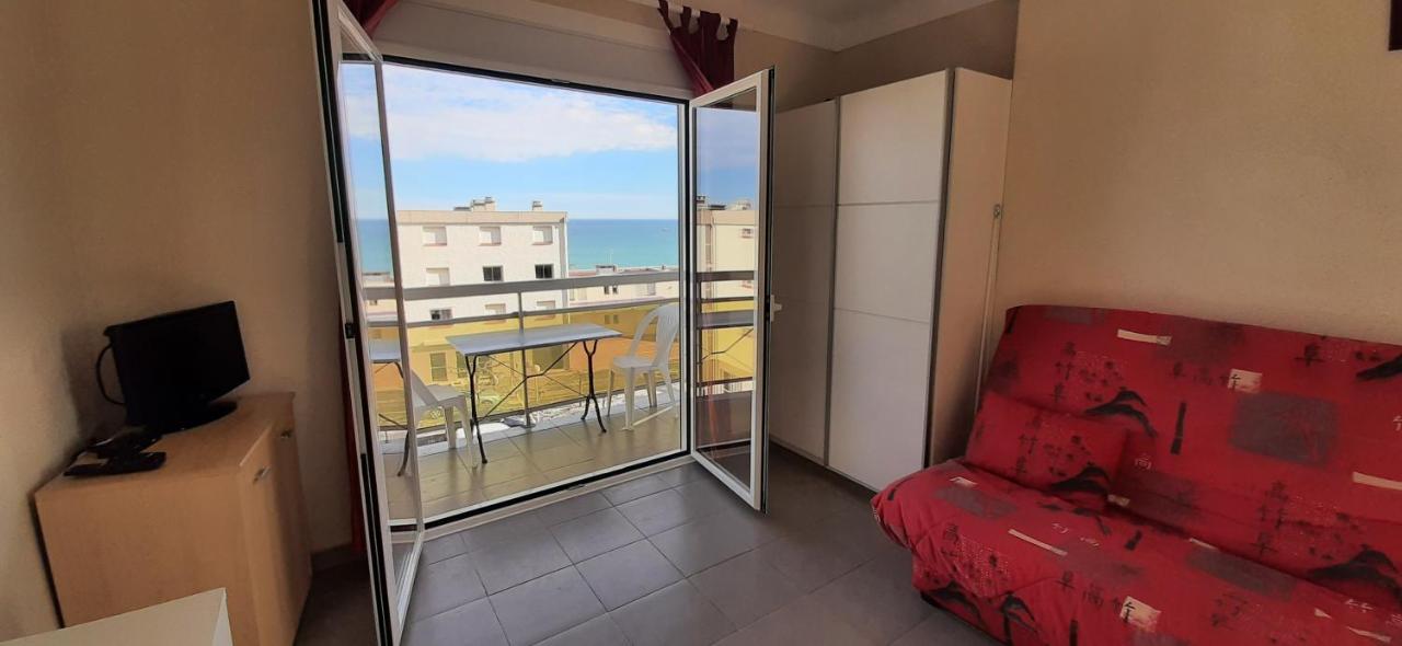 Le Miramar Appartement Face A La Mer - Balcon - Clim Сен-Киприен Екстериор снимка