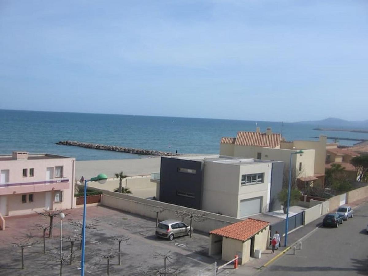 Le Miramar Appartement Face A La Mer - Balcon - Clim Сен-Киприен Екстериор снимка